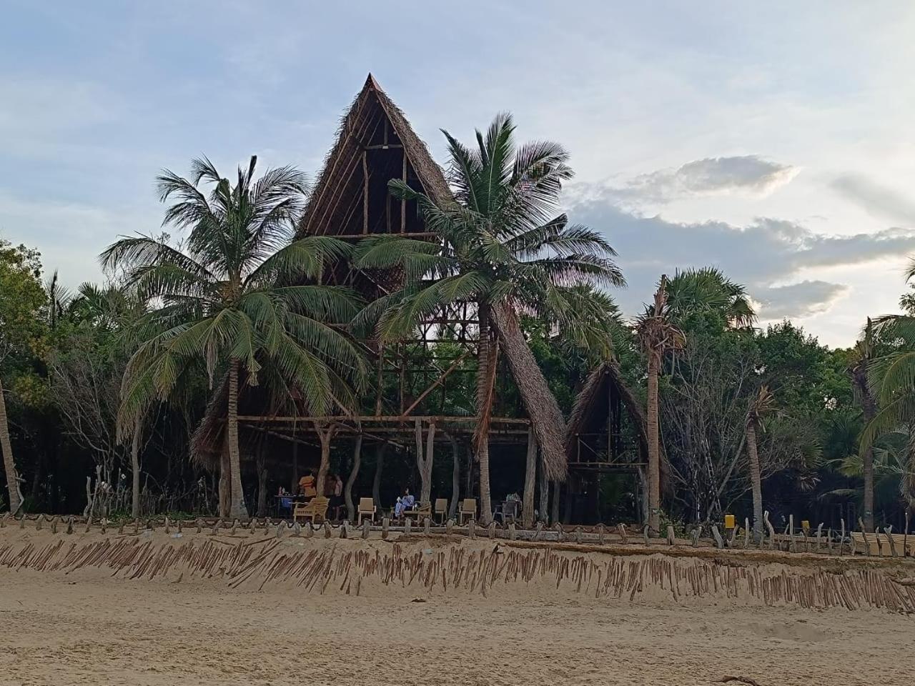 Light House Beach Hut Komari エクステリア 写真