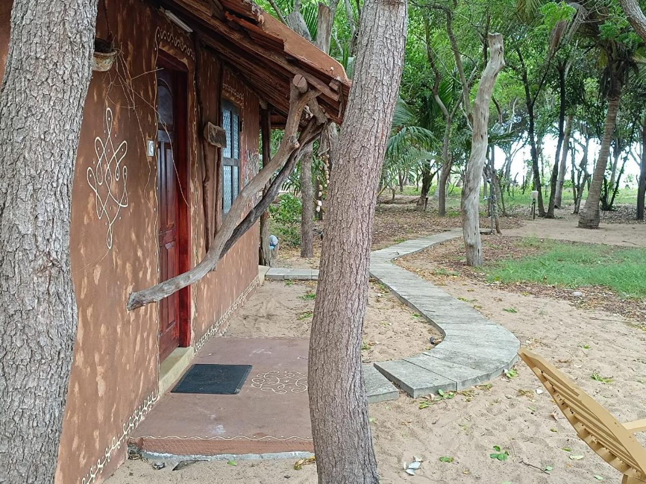 Light House Beach Hut Komari エクステリア 写真